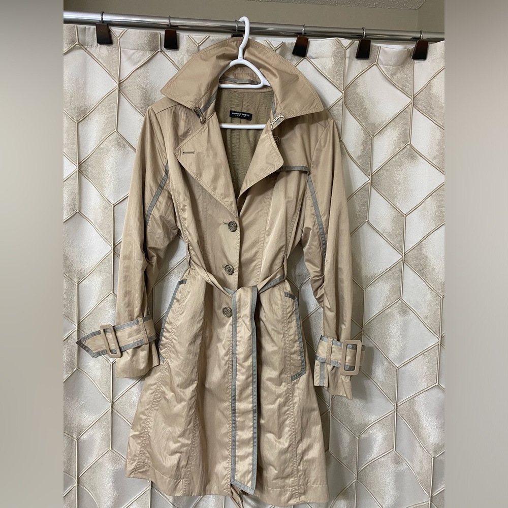 Trench coat